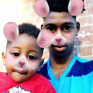 Meet your Posher, Monaire